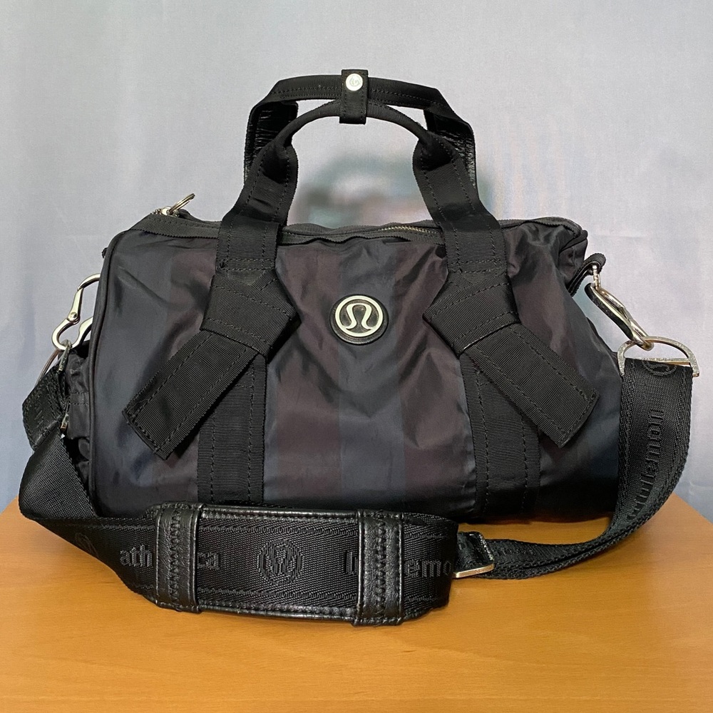 Lululemon DTB Duffel bag